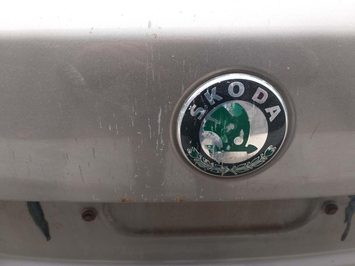 Skoda Favia 2 original Heckklappe mit Heckscheibe 9202 Cappuccino Fließheck Facelift Bj.2010